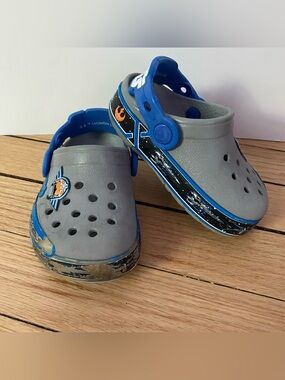 Crocs x Star Wars Sandals Toddler 6 Light Up Blue Gray Summer Beach Comfort